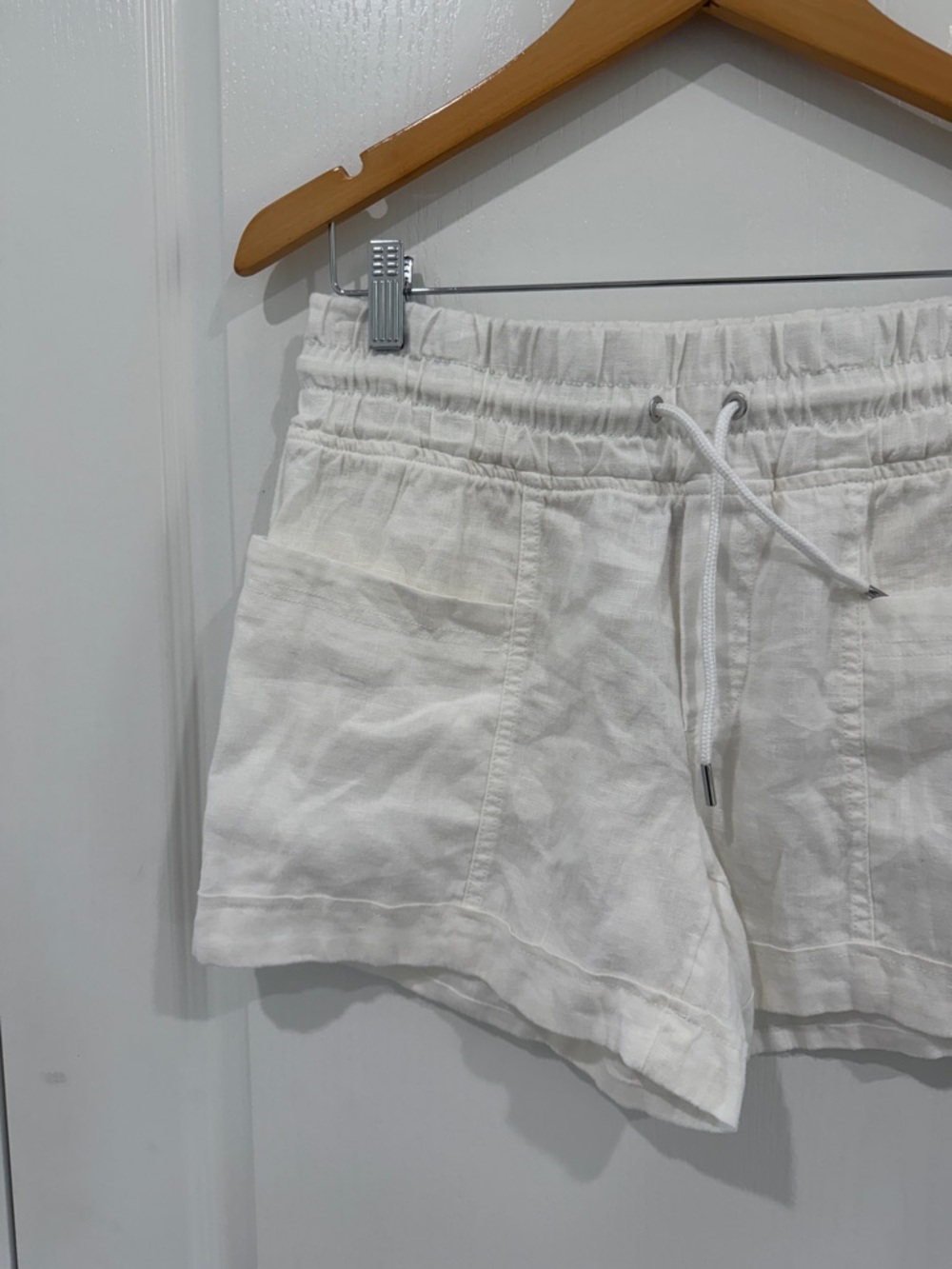 Athleta Cabo 100% lien 4” short NWT size 2 resort wear beach vacation - Picture 3 of 8